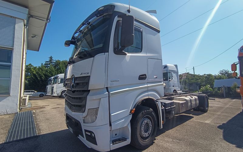 Mercedes-Benz ACTROS - VEICOLI INDUSTRIALI PIVA S.R.L.